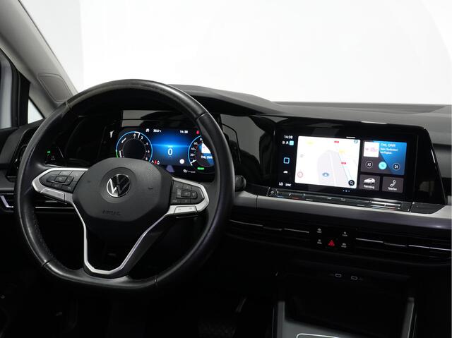 Volkswagen GOLF 1.4 TSI eHybrid 204pk PHEV Style / Massage / Navigatie / LED Plus 194