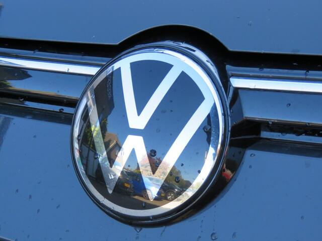 Volkswagen GOLF VIII 1.5 eTSI 150pk DSG-aut. / Stoel en stuurverw. / Adap.cruise / BOVAG garantie