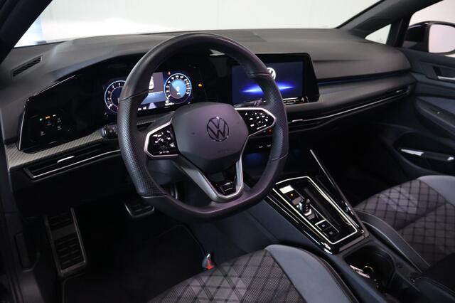 Volkswagen GOLF 1.5 eTSI R-Line DSG | Carplay | Camera | Sfeerverlichting | Winter Pakket