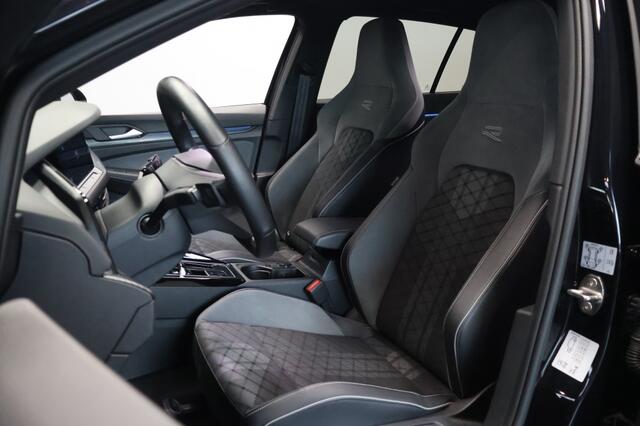 Volkswagen GOLF 1.5 eTSI R-Line DSG | Carplay | Camera | Sfeerverlichting | Winter Pakket