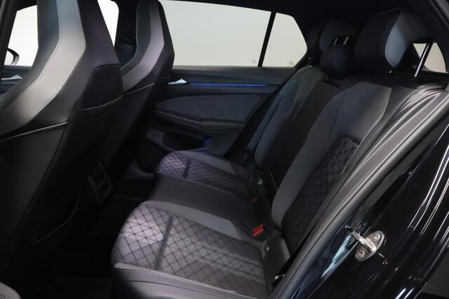 Volkswagen GOLF 1.5 eTSI R-Line DSG | Carplay | Camera | Sfeerverlichting | Winter Pakket