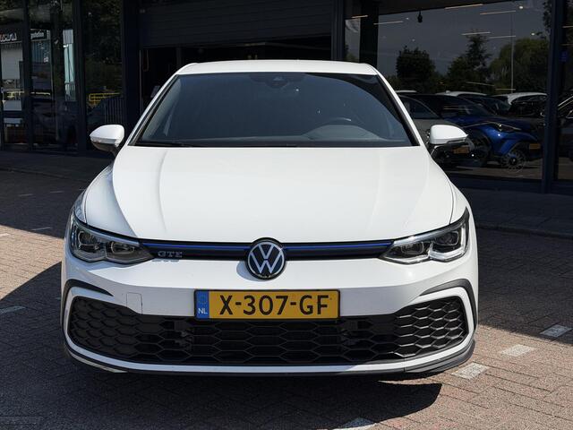Volkswagen GOLF 1.4 eHybrid GTE ACHTERUIT RIJ CAMERA | NAVIGATIE | CRUISECONTROL | STUUR/STOEL VERWARMING | LED PAKKET | PARKEERSENSOREN | VIRTUEEL COCKPITDISPLAY | APPLE CARPLAY & ANDROID AUTO |
