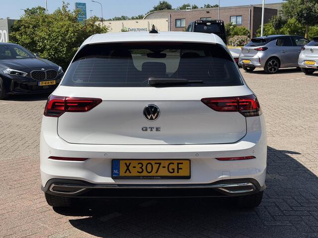 Volkswagen GOLF 1.4 eHybrid GTE ACHTERUIT RIJ CAMERA | NAVIGATIE | CRUISECONTROL | STUUR/STOEL VERWARMING | LED PAKKET | PARKEERSENSOREN | VIRTUEEL COCKPITDISPLAY | APPLE CARPLAY & ANDROID AUTO |