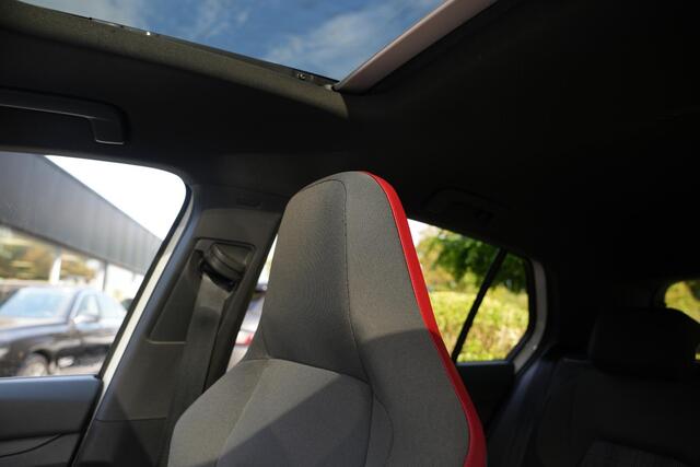 Volkswagen GOLF 2.0 TSI GTI Panoramadak IQ Light Stuurverw.