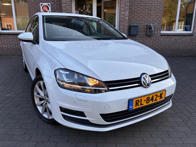 Volkswagen GOLF 1.2 TSI CRUISE/XENON/HALF LEER