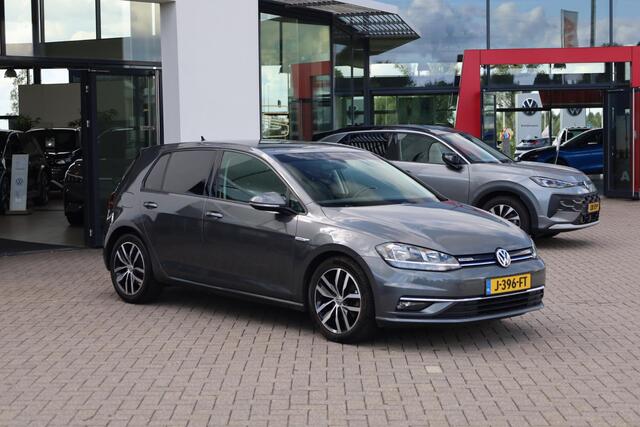 Volkswagen GOLF 1.5 TSI Comfortline Business 130PK / 96kW, ErgoActive bestuurdersstoel met massagefunctie, LED achterlichten met dynamische knipperlichten, verwarmbare voorstoelen, navigatie, 2-zone climatronic, Comfort pakket (regensensor automatische dimlichten), Apple
