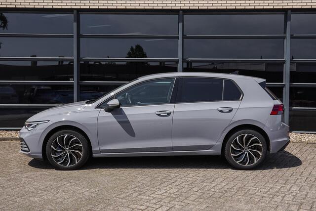 Volkswagen GOLF 1.0 eTSI Life