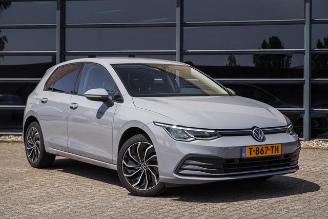 Volkswagen GOLF 1.0 eTSI Life