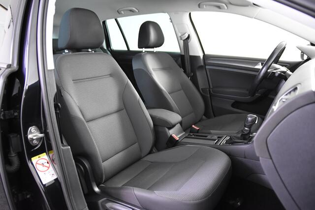 Volkswagen GOLF Variant 1.0 TSI *Navigatie*Stoelverwarming*Parkeerassistent*