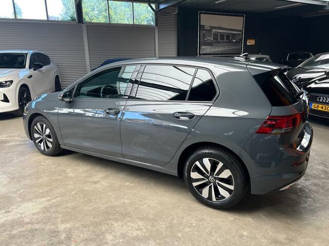 Volkswagen GOLF 1.5 TSI Move / Navi / PDC / All-Season / 150pk