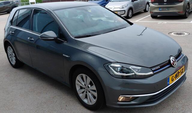 Volkswagen GOLF 1.5 TSI Comfortline Business