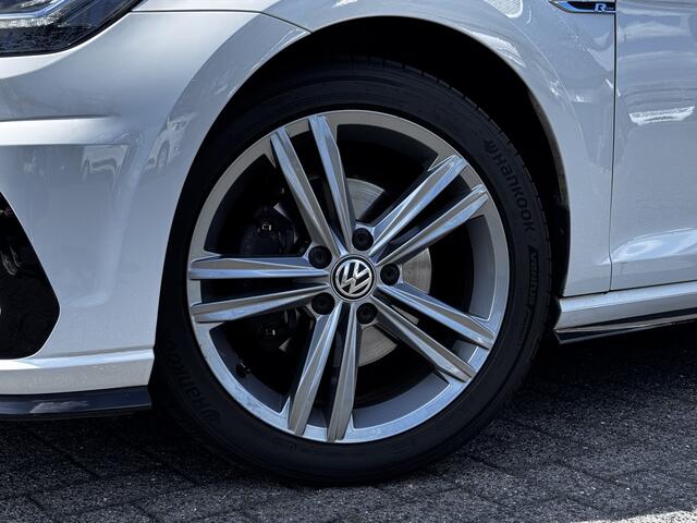 Volkswagen GOLF 1.5 TSI 150PK Highline Business R-line Automaat | Pano | Virtual | ACC | Camera | ¤16.950,- incl. BTW