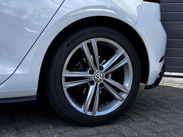 Volkswagen GOLF 1.5 TSI 150PK Highline Business R-line Automaat | Pano | Virtual | ACC | Camera | ¤16.950,- incl. BTW