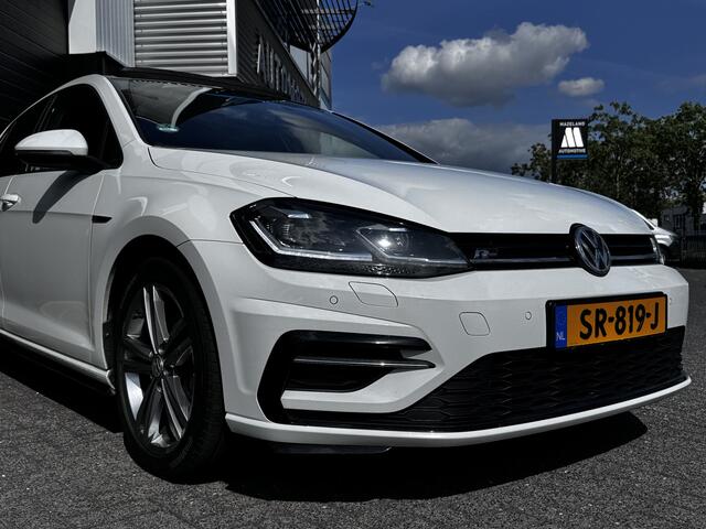 Volkswagen GOLF 1.5 TSI 150PK Highline Business R-line Automaat | Pano | Virtual | ACC | Camera | ¤16.950,- incl. BTW