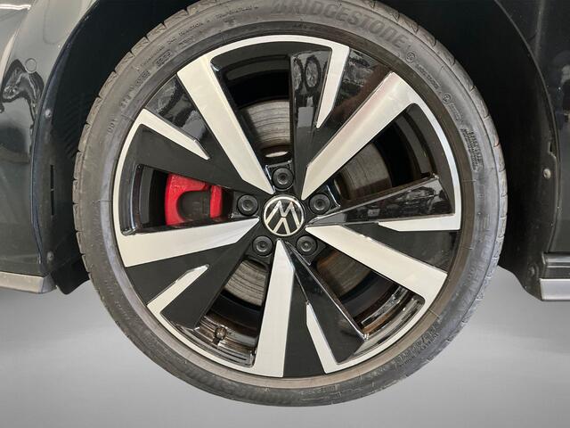 Volkswagen GOLF 1.5 272pk DSG eHybrid GTE · Panoramadak · Alarm · 360 Camera · Wegklapbare Trekhaak · Apple/Android Car Play · Stoel-& Stuurverwarming · 18'' Inch · Garantie t/m 26-11-2030 of 100.000km