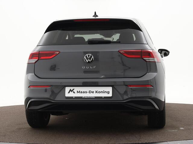 Volkswagen GOLF 1.0 eTSI 110pk DSG Life Business · Camera · Apple/Android Car Play · ACC · Sfeerverlichting · Navigatie · Verkeersbord Detectie · Garantie t/m 06-02-2028 of 100.000km