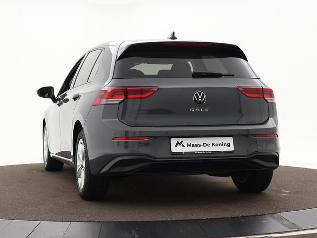 Volkswagen GOLF 1.0 eTSI 110pk DSG Life Business · Camera · Apple/Android Car Play · ACC · Sfeerverlichting · Navigatie · Verkeersbord Detectie · Garantie t/m 06-02-2028 of 100.000km