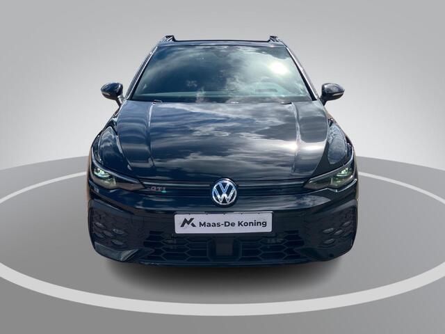 Volkswagen GOLF 2.0TSI/265PK GTI DSG · Panoramadak · Camera · Trekhaak · Apple/Android Car Play · Garantie t/m 27-03-2030 of 100.000km
