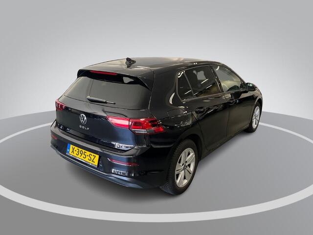 Volkswagen GOLF 1.0 eTSI 110pk DSG Life · Camera · Apple/Android Car Play · Navigatie · P-Sensoren · 16'' Inch · Garantie t/m 04-02-2028 of 100.000km