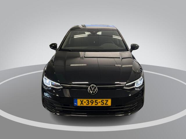 Volkswagen GOLF 1.0 eTSI 110pk DSG Life · Camera · Apple/Android Car Play · Navigatie · P-Sensoren · 16'' Inch · Garantie t/m 04-02-2028 of 100.000km