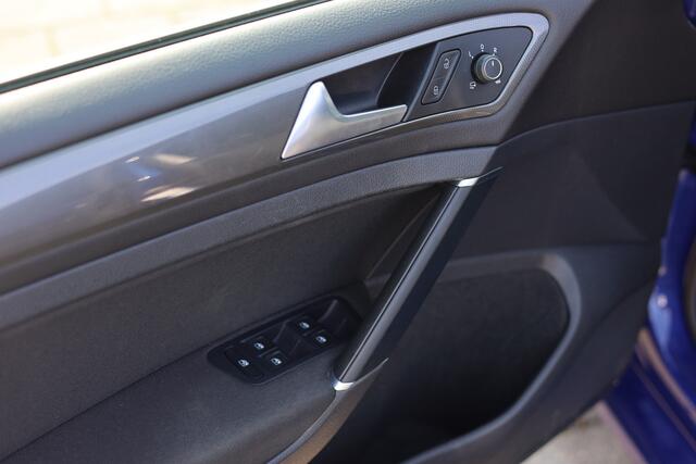 Volkswagen GOLF 1.0 TSI JOIN | NAVI | CARPLAY | CLIMA | 16 INCH