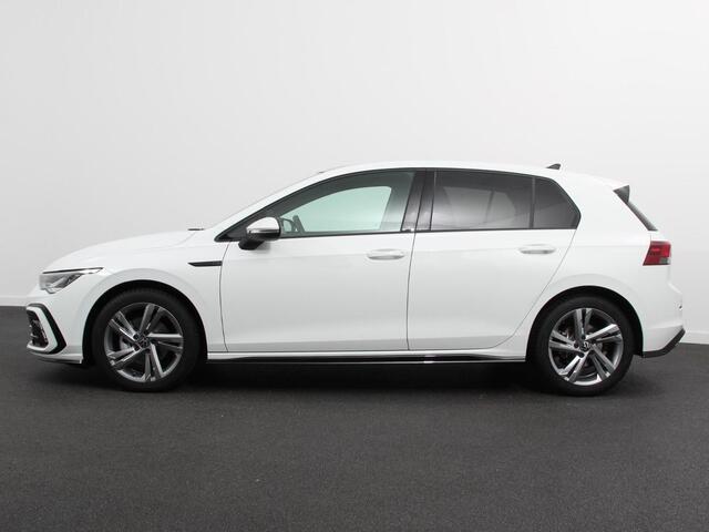Volkswagen GOLF 1.5 eTSI DSG R-Line Panorama dak Navigatie Apple Carplay/Android Auto Climate Control Camera Dab Extra Getint Glas Adaptive Cruise Control Virtual Cockpit Lichtmetalen Velgen