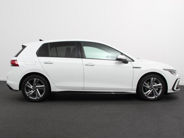 Volkswagen GOLF 1.5 eTSI DSG R-Line Panorama dak Navigatie Apple Carplay/Android Auto Climate Control Camera Dab Extra Getint Glas Adaptive Cruise Control Virtual Cockpit Lichtmetalen Velgen