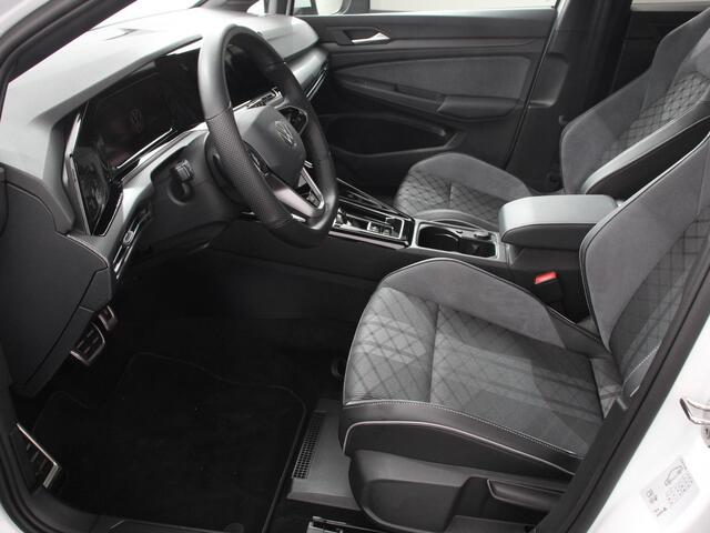 Volkswagen GOLF 1.5 eTSI DSG R-Line Panorama dak Navigatie Apple Carplay/Android Auto Climate Control Camera Dab Extra Getint Glas Adaptive Cruise Control Virtual Cockpit Lichtmetalen Velgen