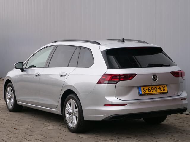 Volkswagen GOLF Variant 1.0 eTSI Life 110 Pk Automaat Navi / DAB / Apple Carplay / Stoelverwarming