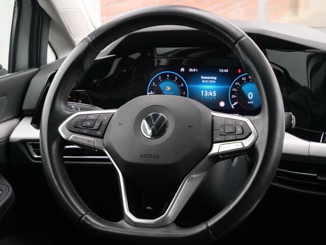 Volkswagen GOLF Variant 1.0 eTSI Life 110 Pk Automaat Navi / DAB / Apple Carplay / Stoelverwarming
