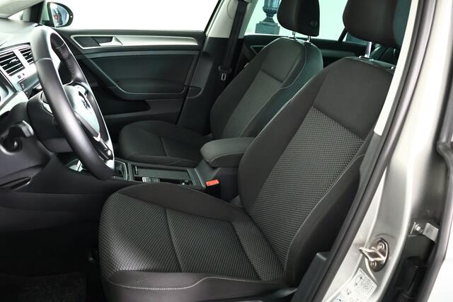 Volkswagen GOLF 1.0 TSI Comfortline / LED / Airco / Cruisecontrol / LMV