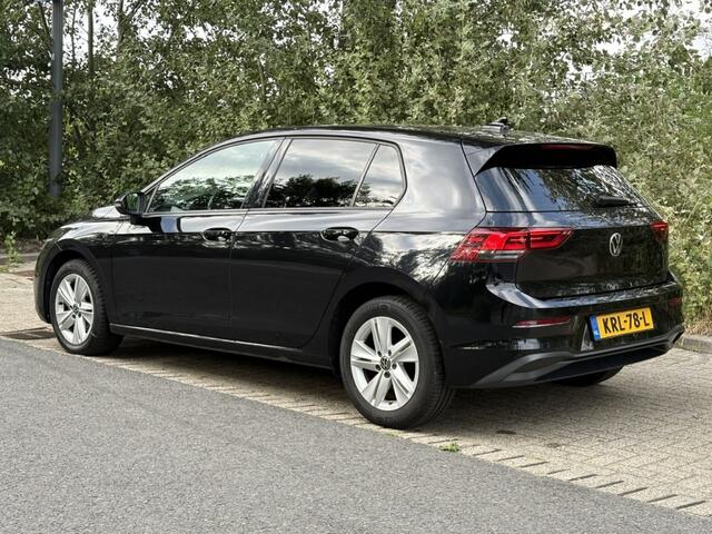 Volkswagen GOLF 1.0 TSI Life Bns / Jaar APK / Probleemloos