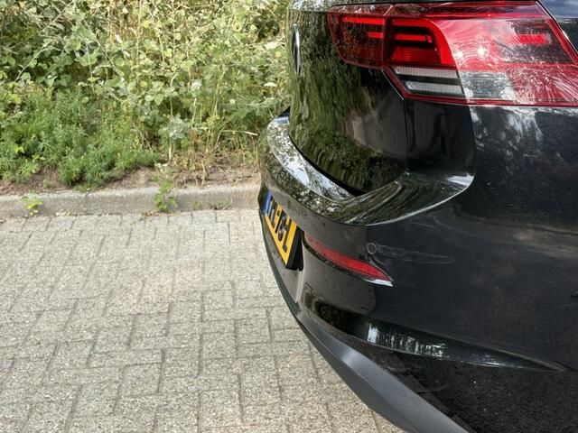 Volkswagen GOLF 1.0 TSI Life Bns / Jaar APK / Probleemloos