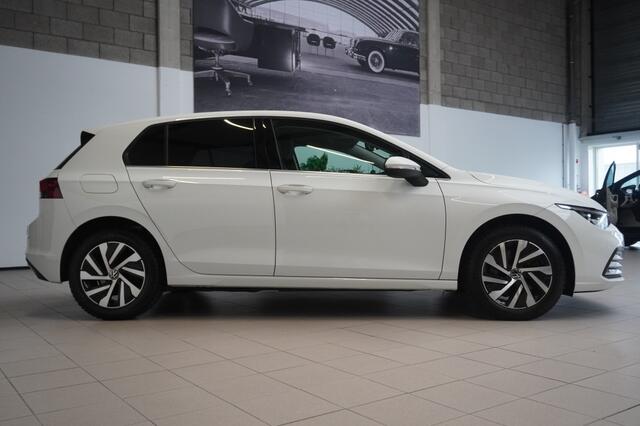 Volkswagen GOLF 1.4 eHybrid Style
