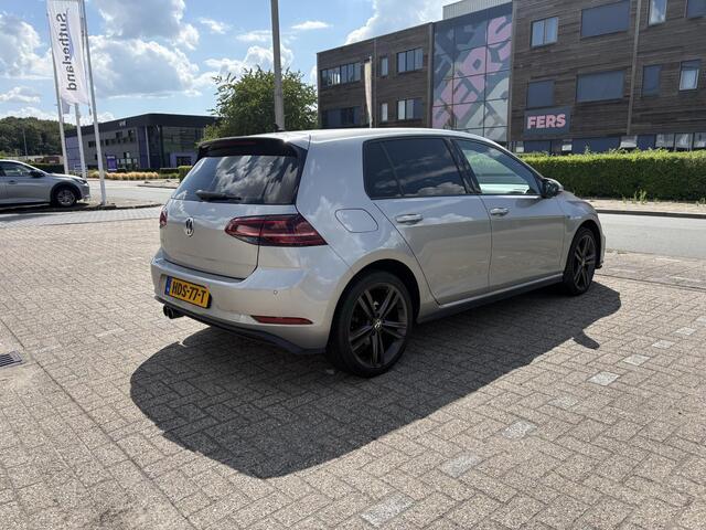 Volkswagen GOLF 1.4 TSI PHEV GTE | Stoelvervarming | Sensoren voor & achter | Adaptieve CruiseControl