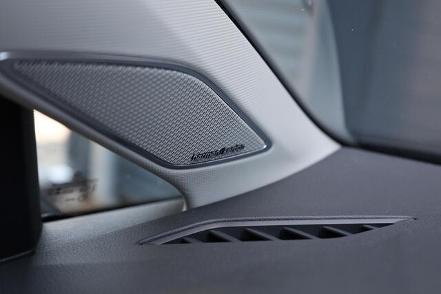 Volkswagen GOLF 1.5 eTSI Style |Pano |Harman/Kardon |Memory/Massage |Stoelverw. |Sfeerverlichting |ACC