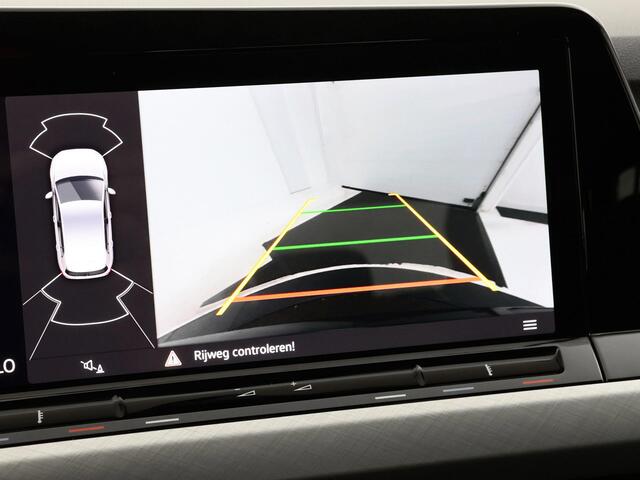 Volkswagen GOLF 1.0 eTSI 110pk DSG Life Business · Camera · Keyless · Dodehoeksensor · Apple/Android Car Play · Clima · Navigatie · Garantie t/m 12-10-2026 of 60.000km