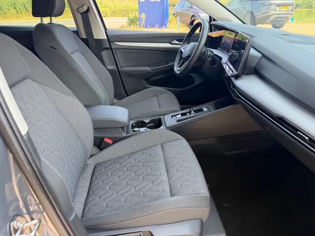 Volkswagen GOLF 1.5 ETSI LIFE BNS.150PK AUTOMAAT LMV NAVI CARPAY WINTERPACK