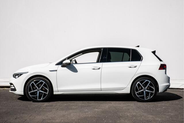Volkswagen GOLF 1.5 eTSI 150pk Aut. Style Full led/ Massage/ Navigatie/ Carplay/ Sfeerverlichting/ Stoelverwarming/ Pdc v+a
