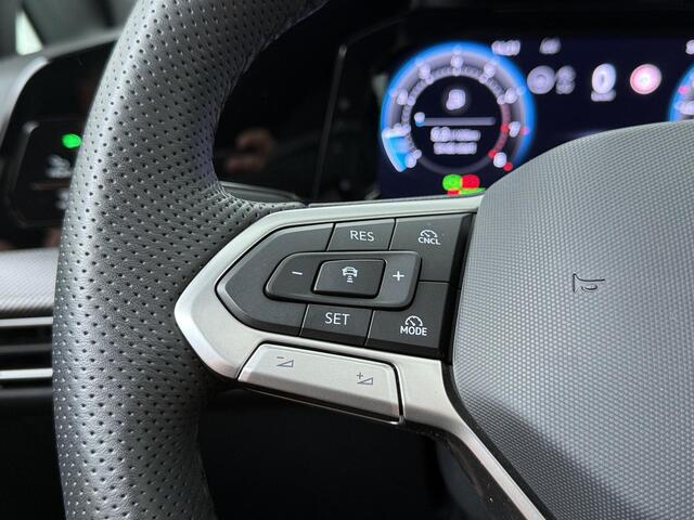 Volkswagen GOLF 1.5 eTSI R-Line Edition | 116 PK | Automaat | Adaptive Cruise Control | Achteruitrijcamera | Panoramadak | Keyless Entry | Stuur- & Stoelverwarming |