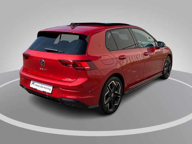 Volkswagen GOLF 1.5 eTSI 150pk DSG R-Line Edition · Panoramadak · Apple/Android Car Play · Camera + Parkeersensoren · Garantie t/m 28-07-2030 of 100000km.