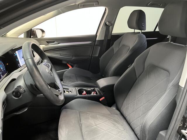 Volkswagen GOLF Variant 1.5 eTSI Life Business / AUTOMAAT/ TREKHAAK/ CAMERA/ PARK. SENSOREN/ DODE HOEK/ MEMORY SEATS/ LED/ STOEL-STUURVERWARM./ STOELMASSAGE/ KEYLESS/ ADAPT. CRUISE/ APP CONNECT/ NAVI/ CLIMA/ DAB/ 16" LMV