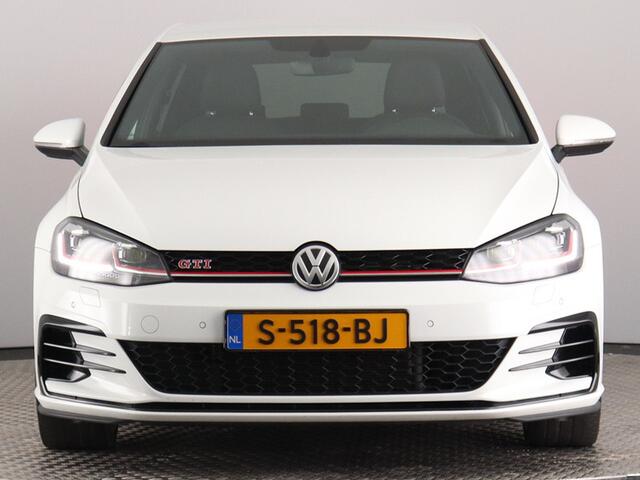 Volkswagen GOLF 2.0 TSI GTI Performance (Camera / Carplay / Navi / Cruise)