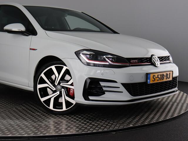 Volkswagen GOLF 2.0 TSI GTI Performance (Camera / Carplay / Navi / Cruise)