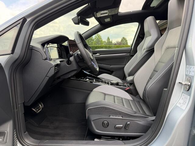 Volkswagen GOLF GTE 1.5 E HYBRID 272PK PANO VIENNA LEDER HUD IQ