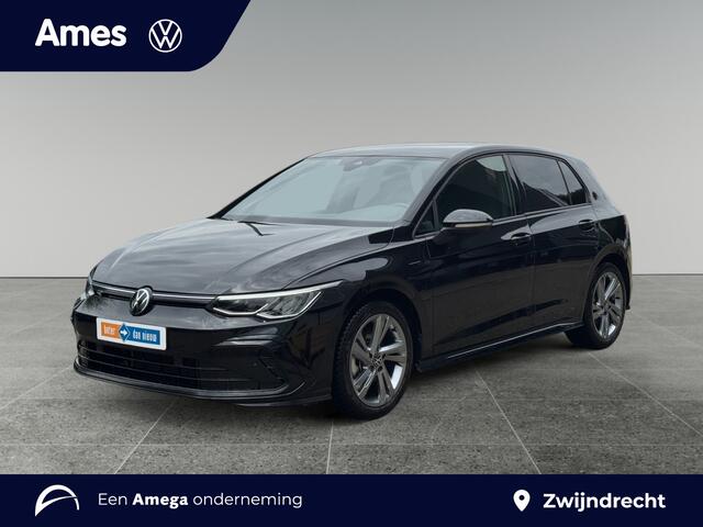 Volkswagen GOLF 1.5 130pk eTSI R-Line Business Parkeersensoren voor en achter | Adaptive Cruise Control | Automarische airconditioning 'Climatronic'