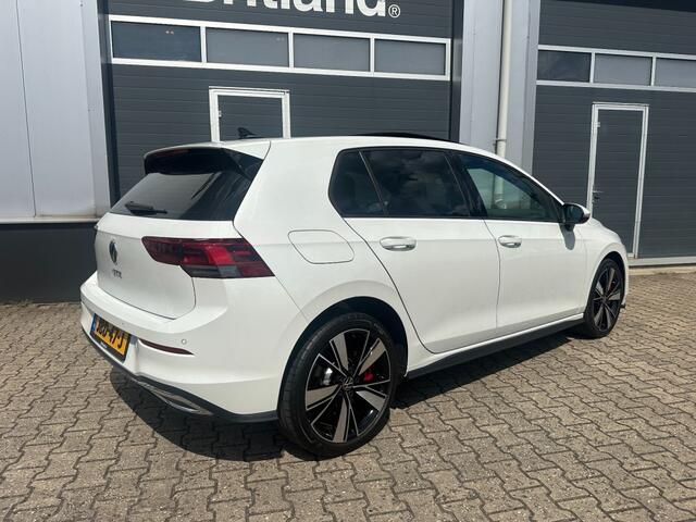 Volkswagen GOLF 1.4 eHybrid GTE 2021 *Leer *Pano *Adaptive *IQ light *18inch *Trekhaak