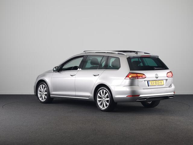 Volkswagen GOLF Variant 1.0 TSI Highline 115PK | Panoramadak | Digitaal dashboard | Navigatie | Stoelverwarming