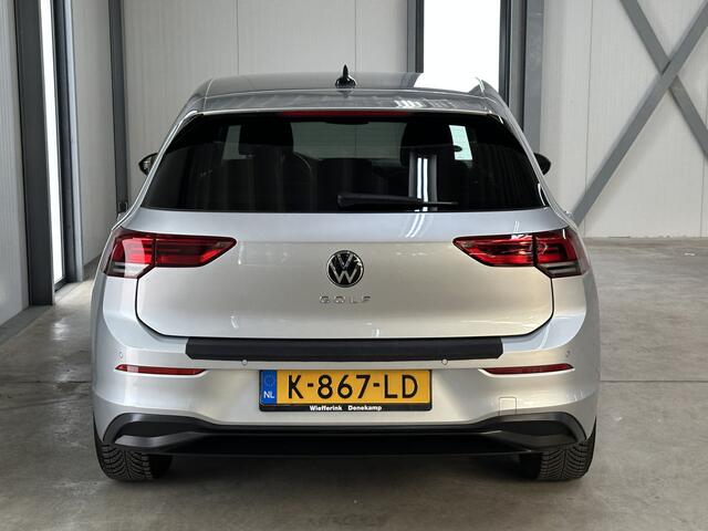 Volkswagen GOLF 1.5 TSI Life 130 pk | Acc | Led | Navi | Winter pack |