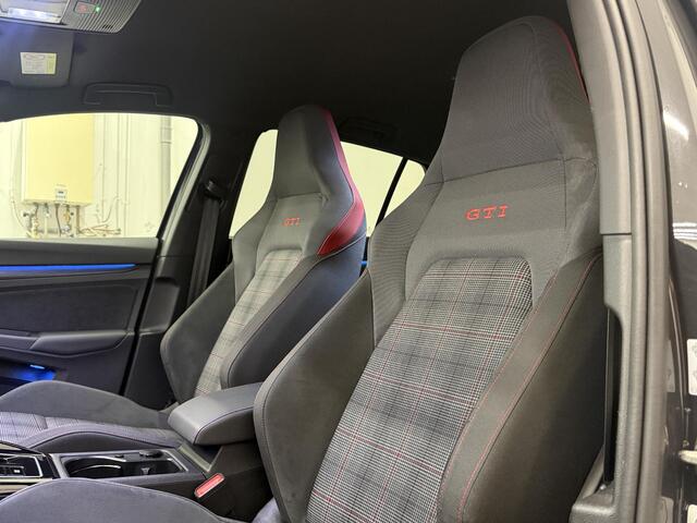 Volkswagen GOLF 2.0 TSI GTI 19'' LMV / Carplay / PDC / Bovag garantie